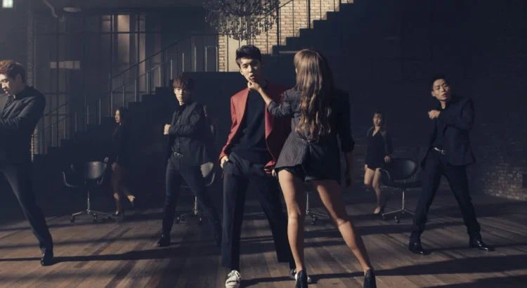 This Idol's Backup Dancer Became a TikTok Star Overnight