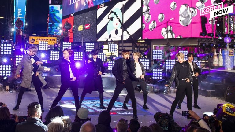 BTS Fan Flashmob Takes Over Times Square